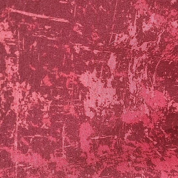 NWT LuLaRoe Iris Tunic Vee Neck size 2XL Blotched Reds - Picture 2 of 6